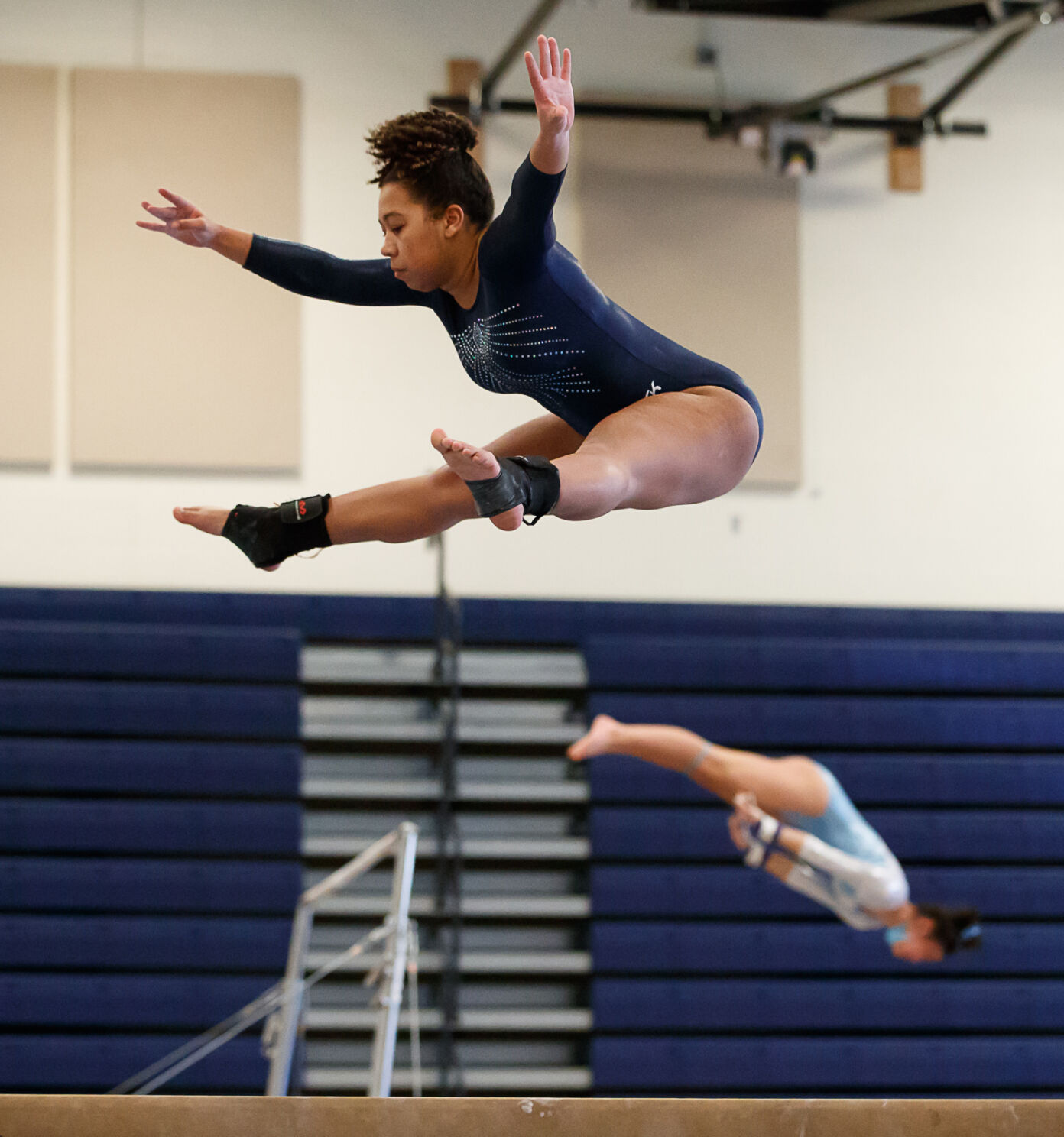 W-L and Yorktown gymnastics 8